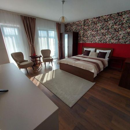 Anca'S Style Apartman Feketehalom Kültér fotó